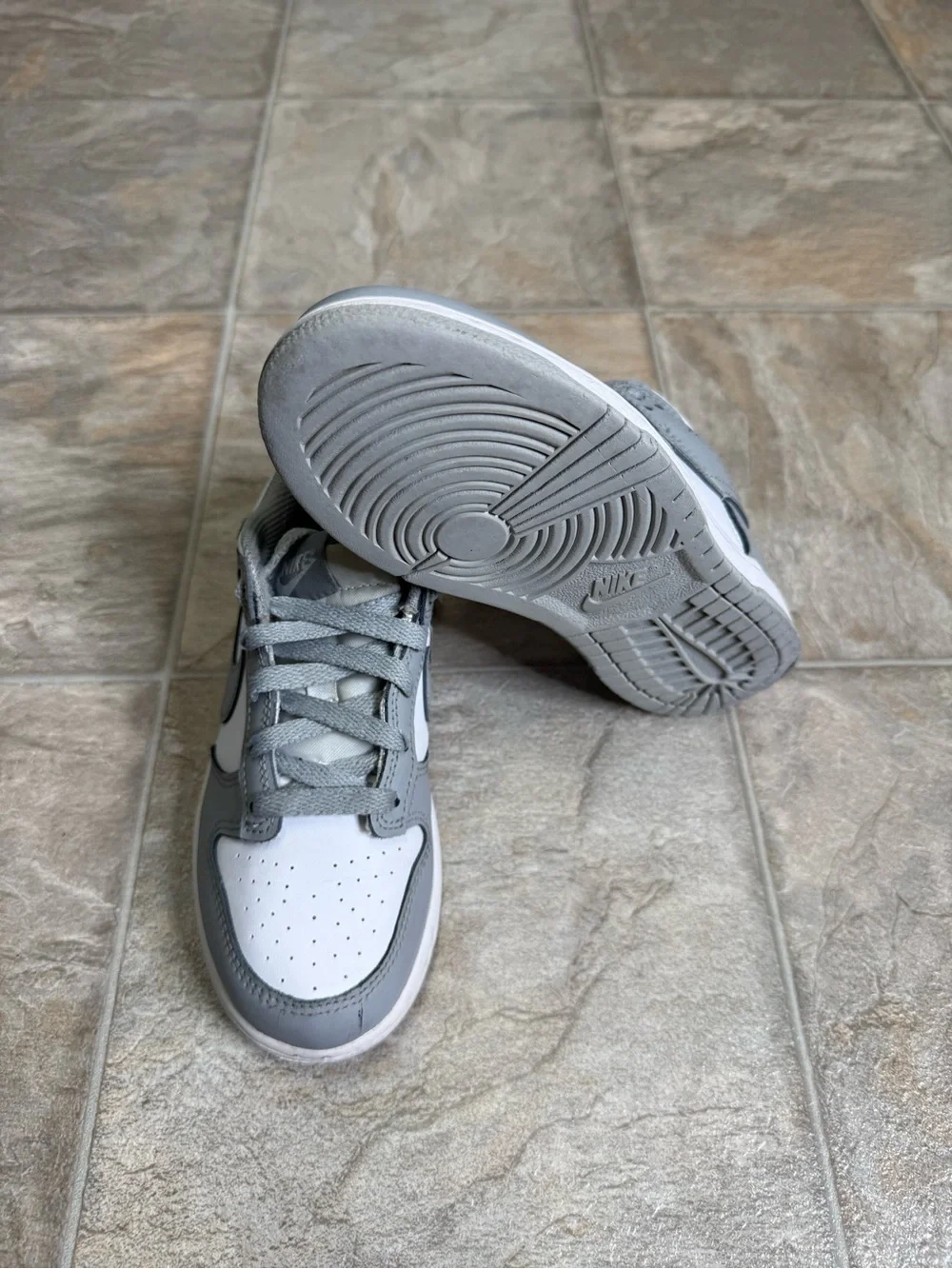Nike Dunk Lows White Smoke Grey PS Shoe Size 2Y Gray FB9109-123 Preowned